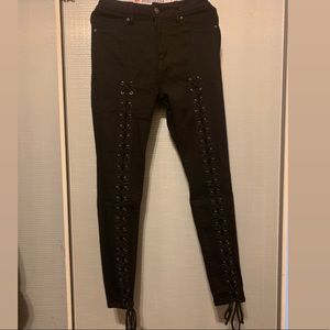 Black jeans from fashion nova